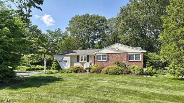 21 WOODLAND CT, Kinnelon Boro, NJ 07405