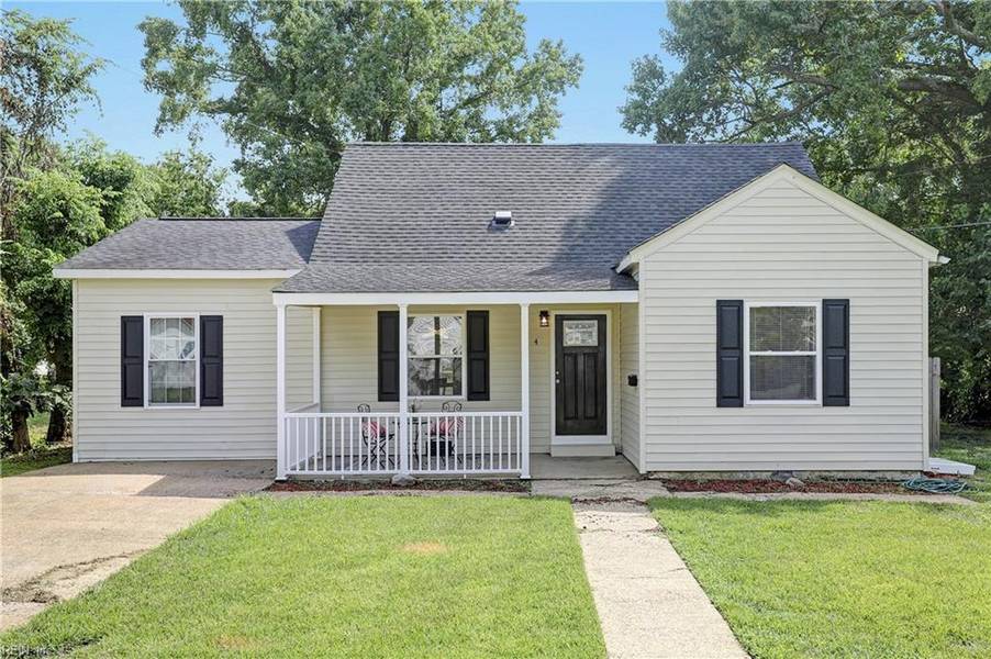 4 Clover ST, Hampton, VA 23669