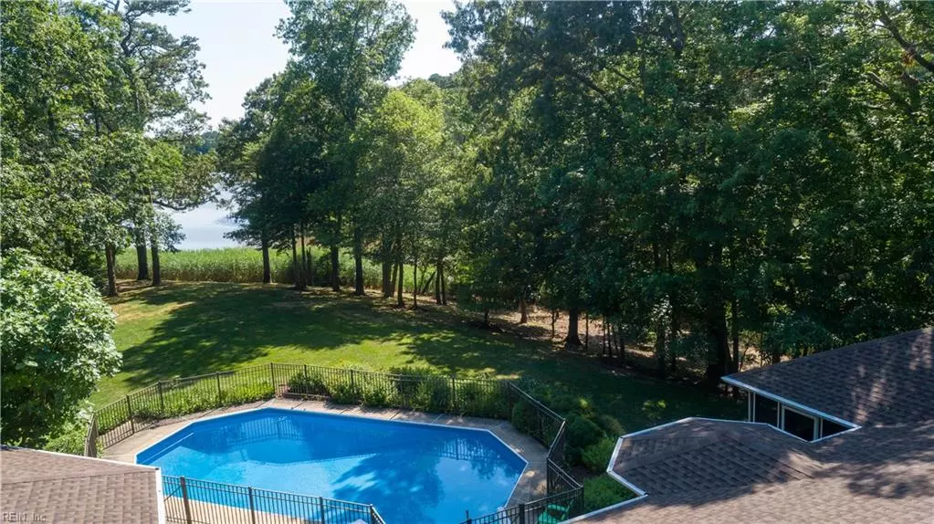 1456 Twin Lake RD S, Virginia Beach, VA 23454