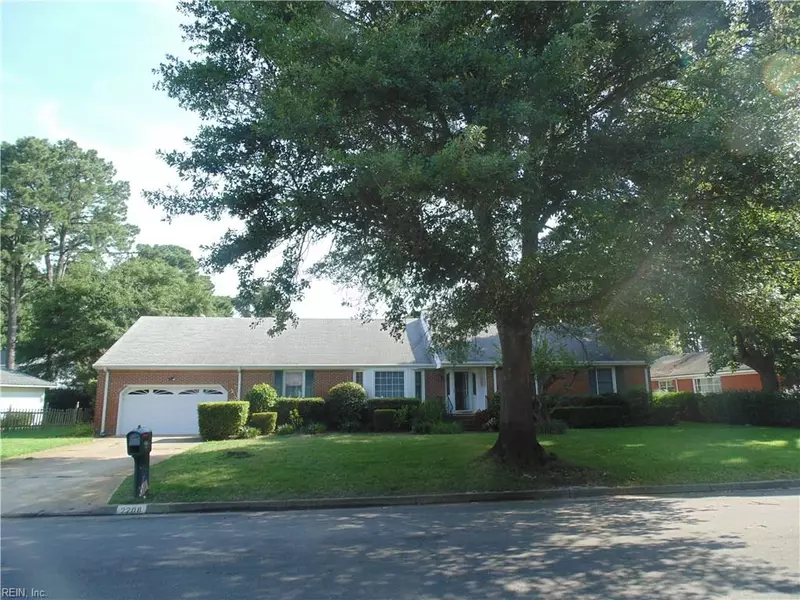 2208 Admiral CIR, Virginia Beach, VA 23451