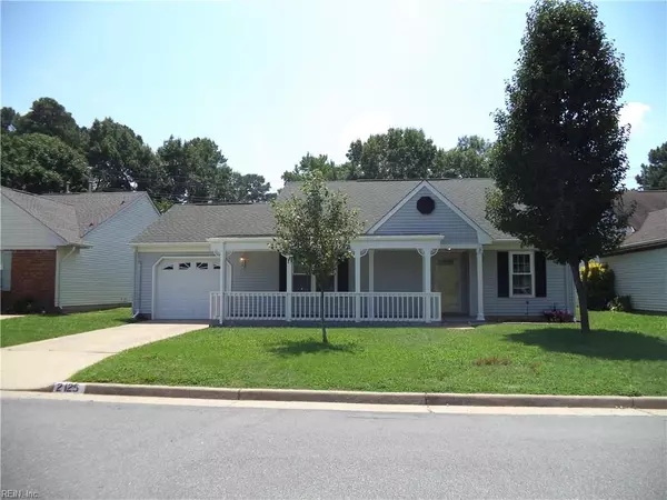 2125 Bloomsbury LN, Virginia Beach, VA 23454