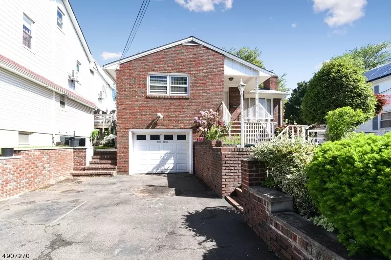 411 E 5TH AVE, Roselle Boro, NJ 07203