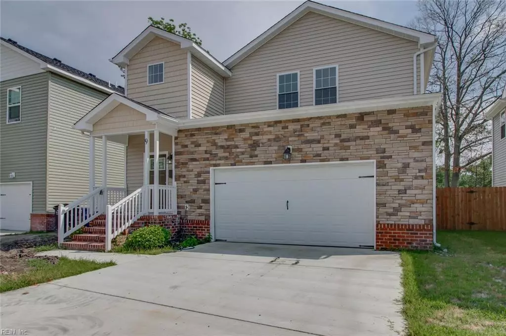 Portsmouth, VA 23702,9 Holly Hill LN