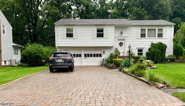 29 ASHWOOD DR, Livingston Twp., NJ 07039