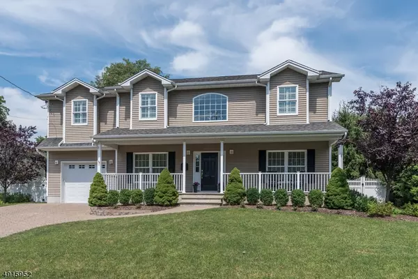 57 RUTGERS DR, Oakland Boro, NJ 07436
