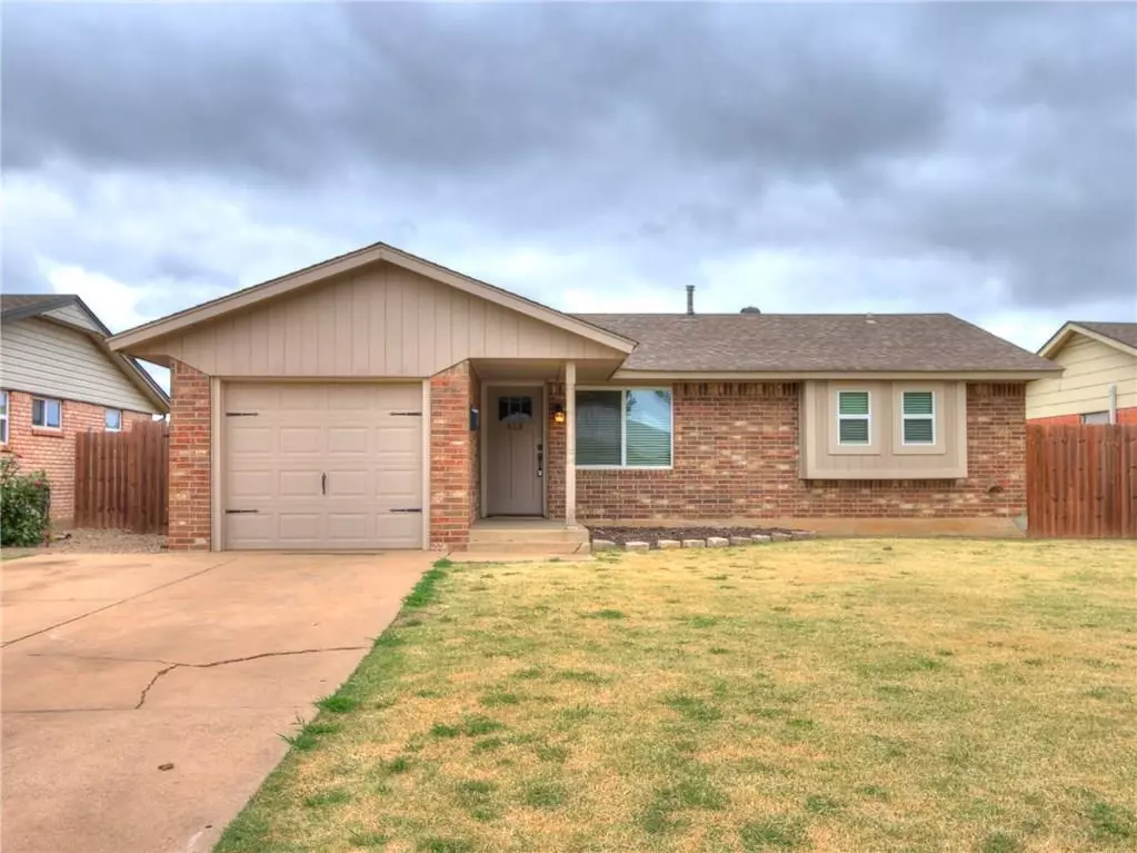 Moore, OK 73160,613 SW 9th Street