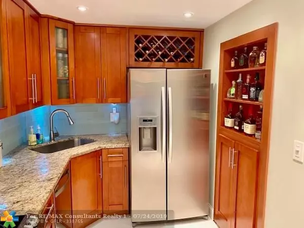 Wilton Manors, FL 33305,300 NE 19th Ct  #107N