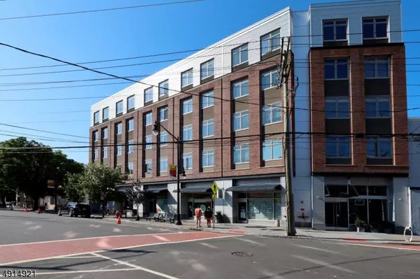 Jersey City, NJ 07302,217 NEWARK AVE #76