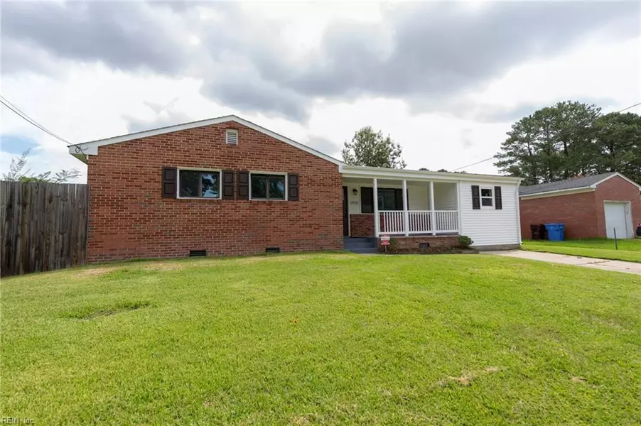 3936 Ahoy DR, Chesapeake, VA 23321