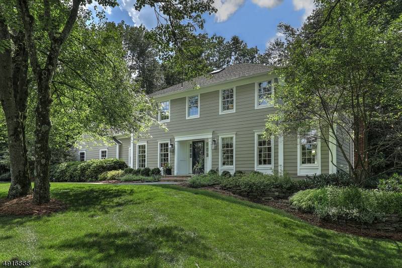 6 WALNUT CIR, Bernards Twp., NJ 07920