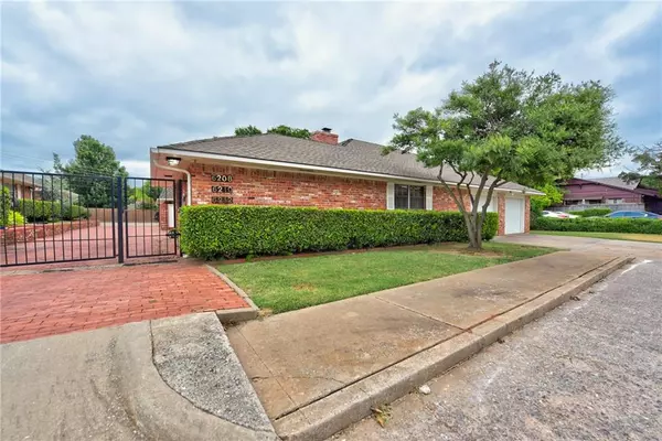 6210 N Villa Street, Oklahoma City, OK 73112