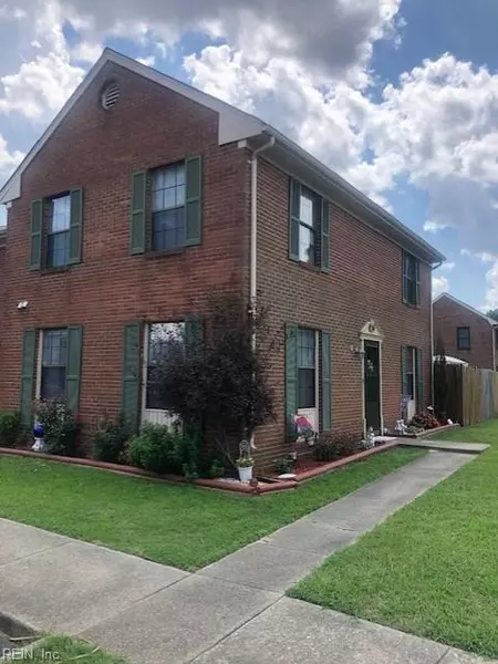 301 Circuit LN #F, Newport News, VA 23608