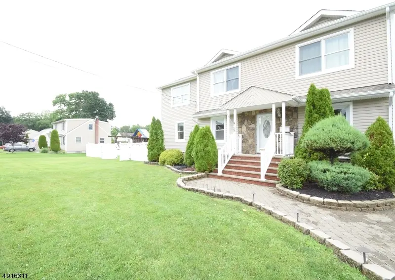 12 VAN DUYNE AVE, Riverdale Boro, NJ 07457