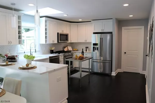 23 PAWNEE AVE, Oakland Boro, NJ 07436
