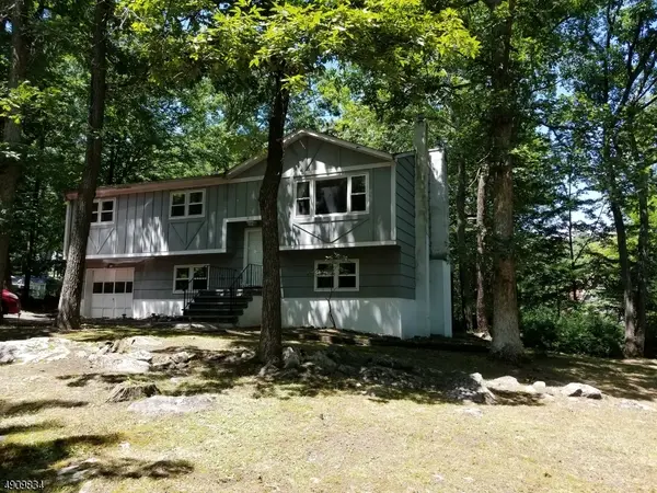 15 CRESCENT DR N, Byram Twp., NJ 07821