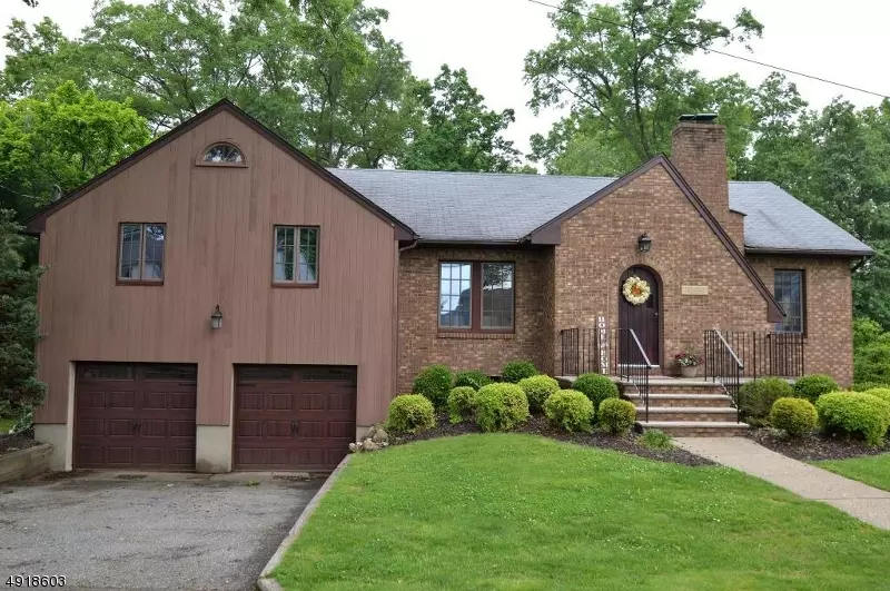 13 MANN AVE, East Hanover Twp., NJ 07936