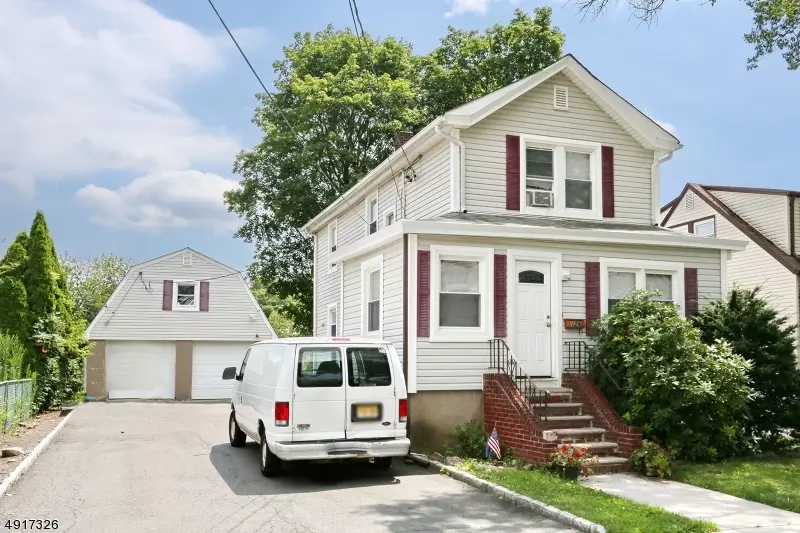 129 FOREST AVE, Hawthorne Boro, NJ 07506