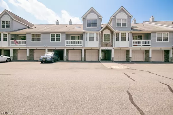 158 Whisper Way E, Roxbury Twp., NJ 07852