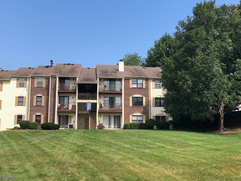 165 WOODWARD LN, Bernards Twp., NJ 07920