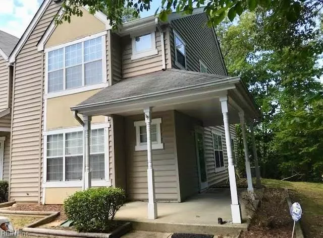 378 Rivers Ridge CIR, Newport News, VA 23608