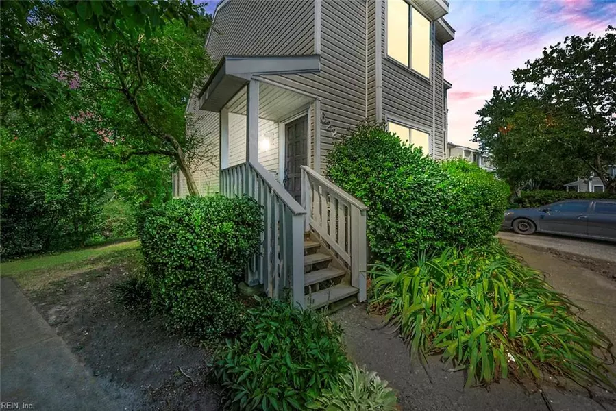 622 Seawatch CV, Virginia Beach, VA 23451