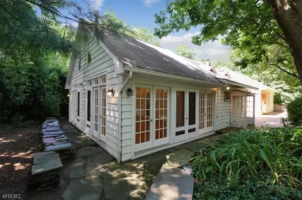181 LONG HILL RD, Oakland Boro, NJ 07436