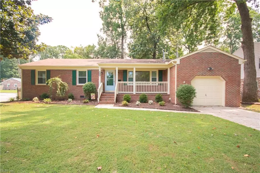 166 Day CIR, Newport News, VA 23608