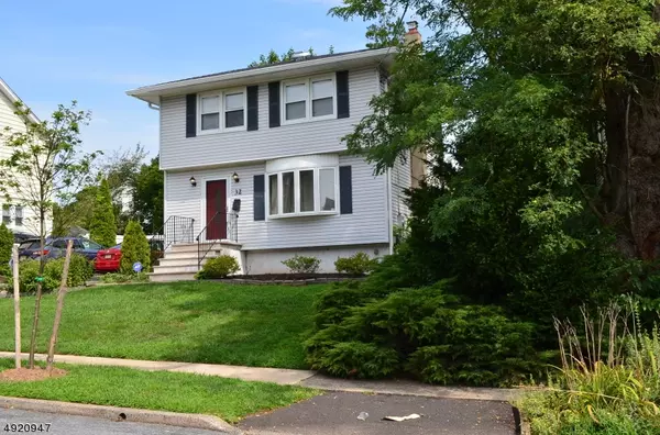 32 LINDEN AVE, Montclair Twp., NJ 07042
