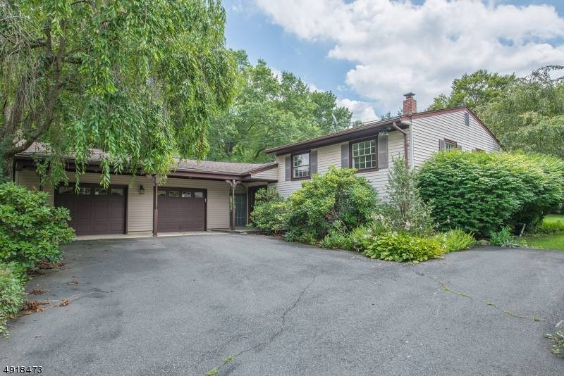 58 QUEEN ANNE DR, Bernards Twp., NJ 07920
