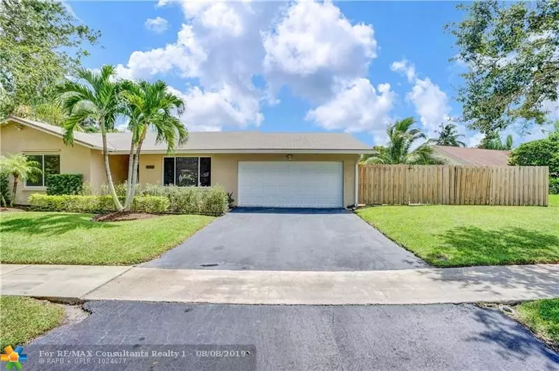 9060 NW 16 Street, Plantation, FL 33322