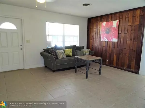 Pompano Beach, FL 33064,130 NE 25th Ct