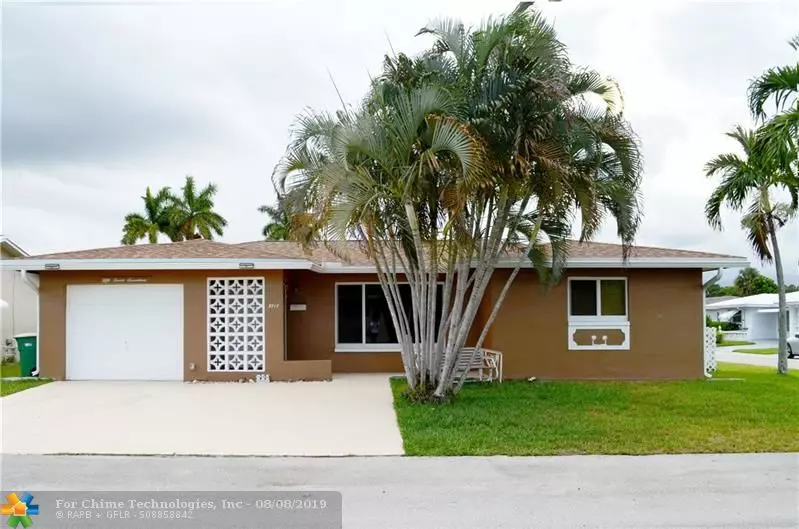 5717 NW 48th Ave, Tamarac, FL 33319