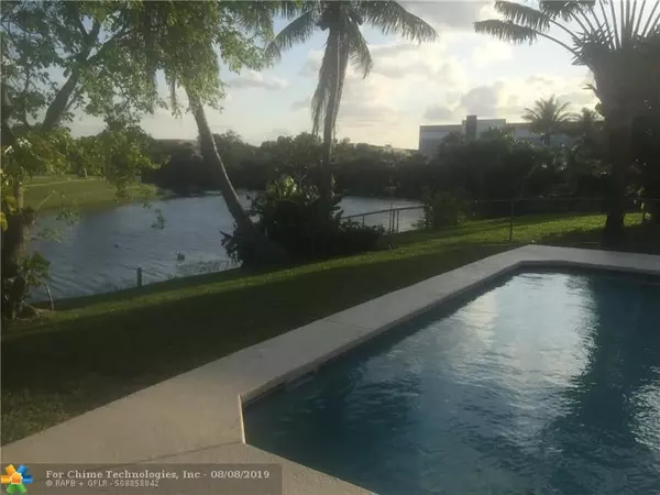 Deerfield Beach, FL 33442,2884 SW 13th Dr