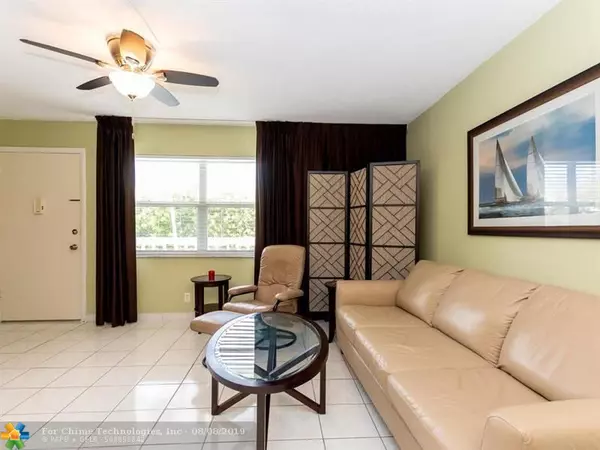 Lauderdale By The Sea, FL 33308,238 Hibiscus Ave  #222