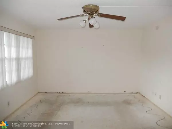 Deerfield Beach, FL 33442,2053 Newport N  #2053