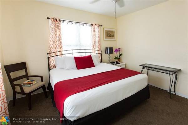 Miami Beach, FL 33141,7643 Harding Ave