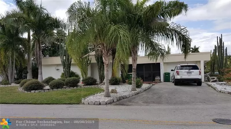 4805 Kumquat Dr, Tamarac, FL 33319