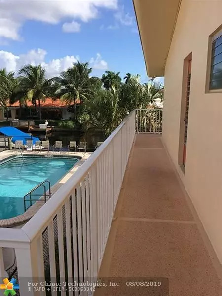 Pompano Beach, FL 33060,331 E Mcnab Rd  #216