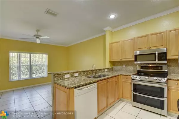 Coral Springs, FL 33076,5684 NW 119th Way  #5684