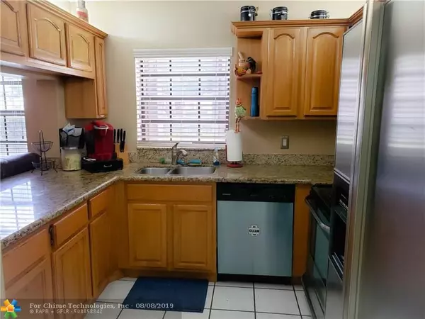 Deerfield Beach, FL 33442,201 Republic Ct  #1