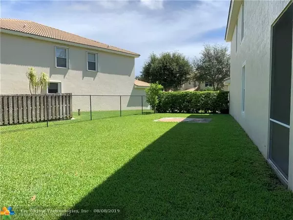 Boynton Beach, FL 33472,9932 Lago Dr  #9932