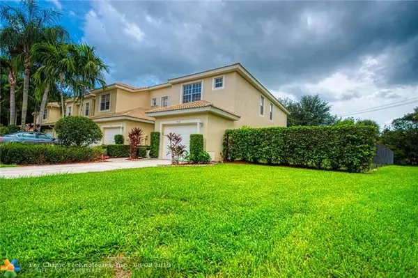 Boynton Beach, FL 33472,9932 Lago Dr  #9932