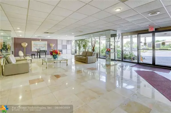 Hollywood, FL 33021,4350 Hillcrest Dr  #220