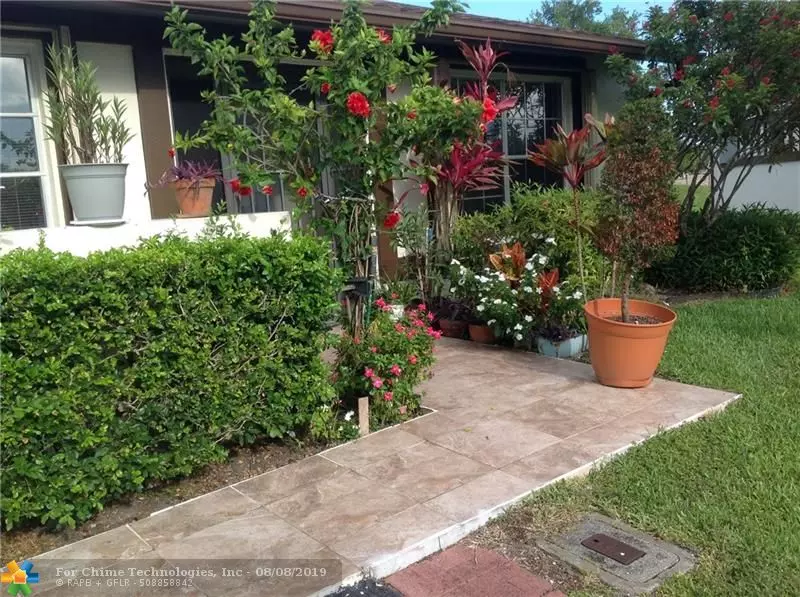 Delray Beach, FL 33484,15880 Forsythia Cir  #15880