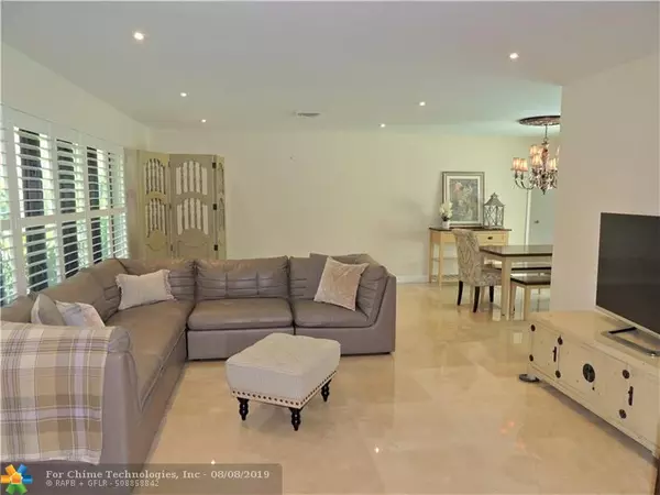 Boca Raton, FL 33486,874 Hibiscus Street