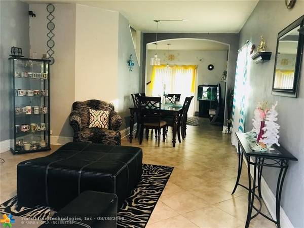 Coconut Creek, FL 33073,4752 Lago Vista Dr  #4752