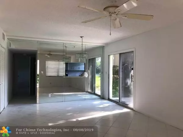 Pompano Beach, FL 33060,701 Pine Dr  #111