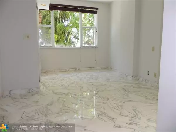 Hollywood, FL 33021,3800 Hillcrest Dr  #102