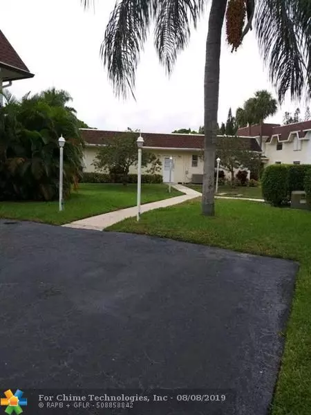 Deerfield Beach, FL 33441,706 SE 2nd Ave  #329