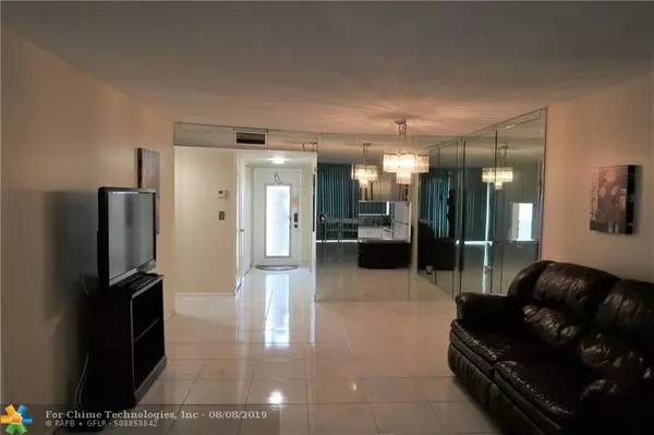 Sunrise, FL 33322,8081 N Sunrise Lakes Dr  #110